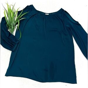 CABI Emerald Silky Cold Shoulder Blouse - Small